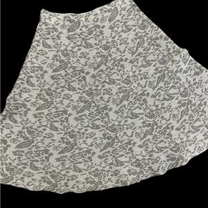 Elegant Gray Patterned Skirt